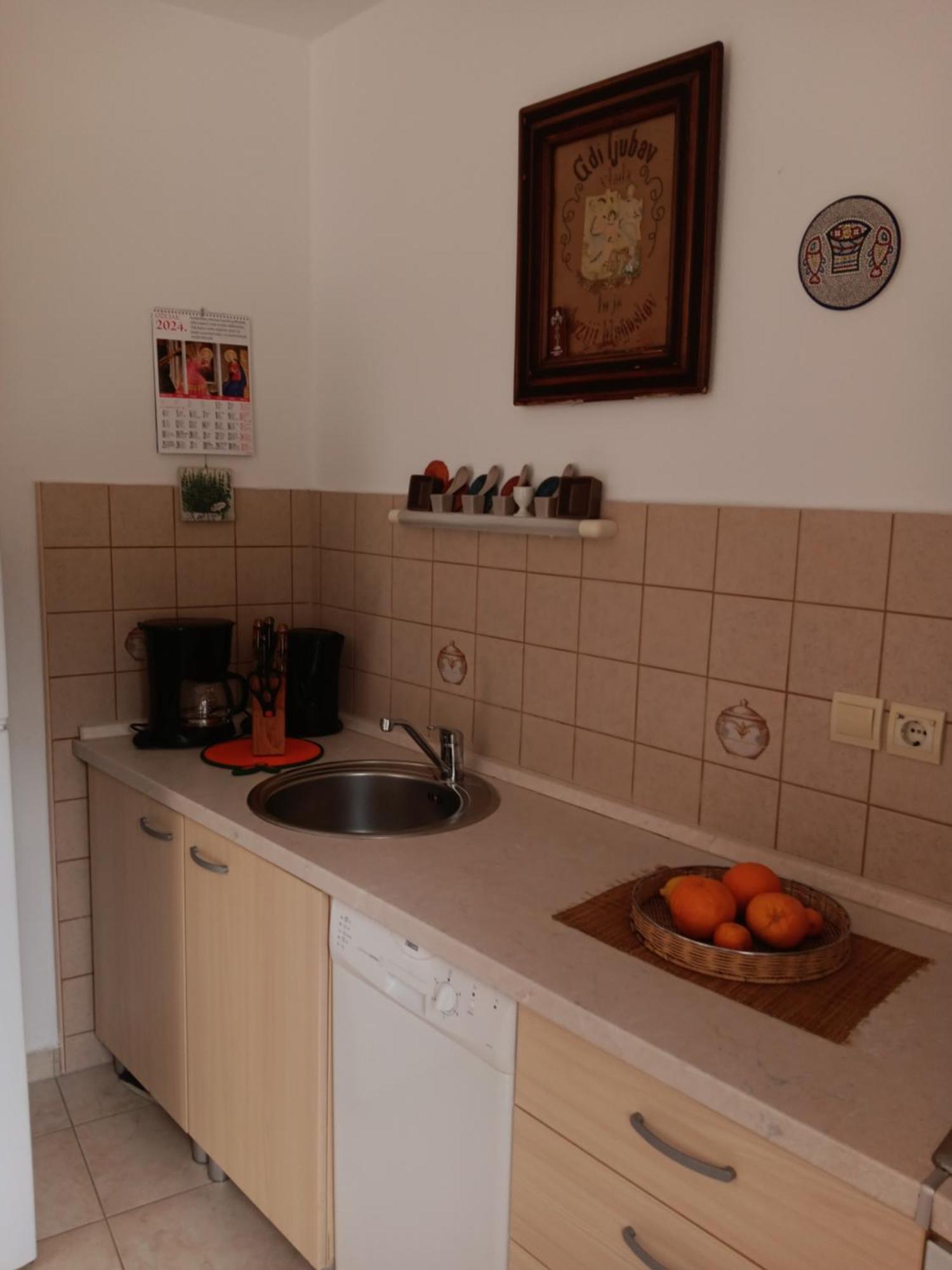 Guest House Lucijo Vrboska Zimmer foto